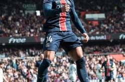 -切尔西横扫巴黎圣日耳曼，Tarzan完成史诗逆转激烈交锋八强赛，成为赛场最大亮点的简单介绍