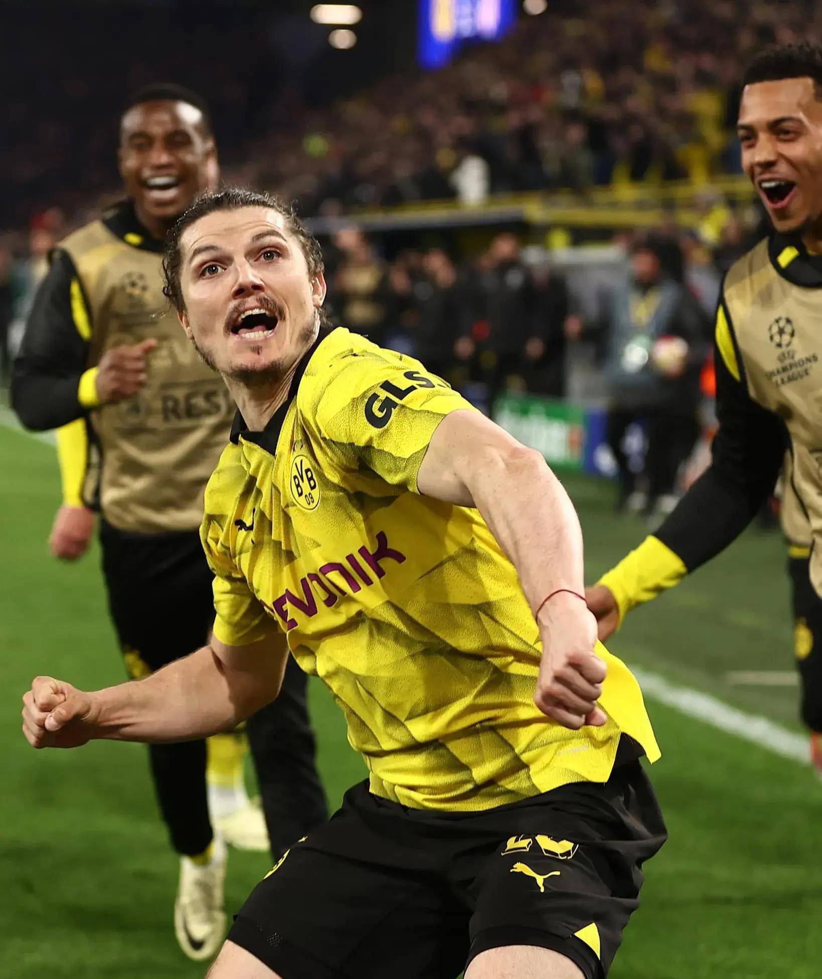 多特蒙德队在攻守两端都表现出色