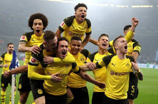 多特蒙德队在攻守两端都表现出色