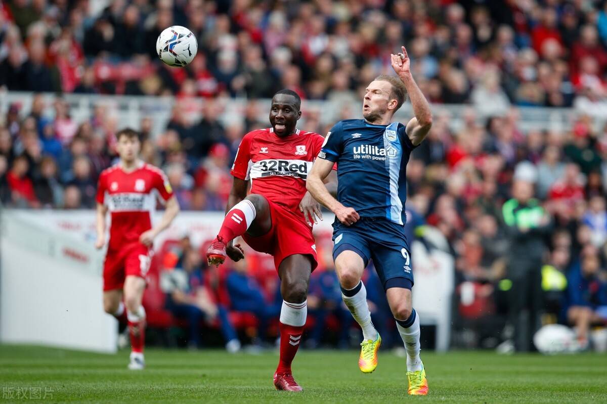 哈德斯菲尔德主场不敌对手，保级愈发困难的简单介绍