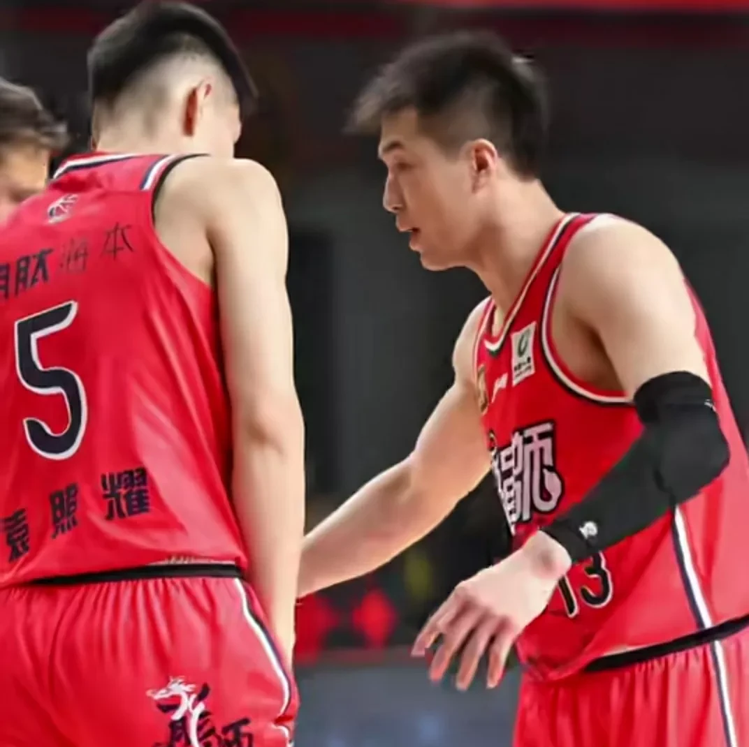 天津队险胜上海队,郭艾伦状态火热的简单介绍 天津队险胜上海队,郭艾伦状态火热的简单介绍