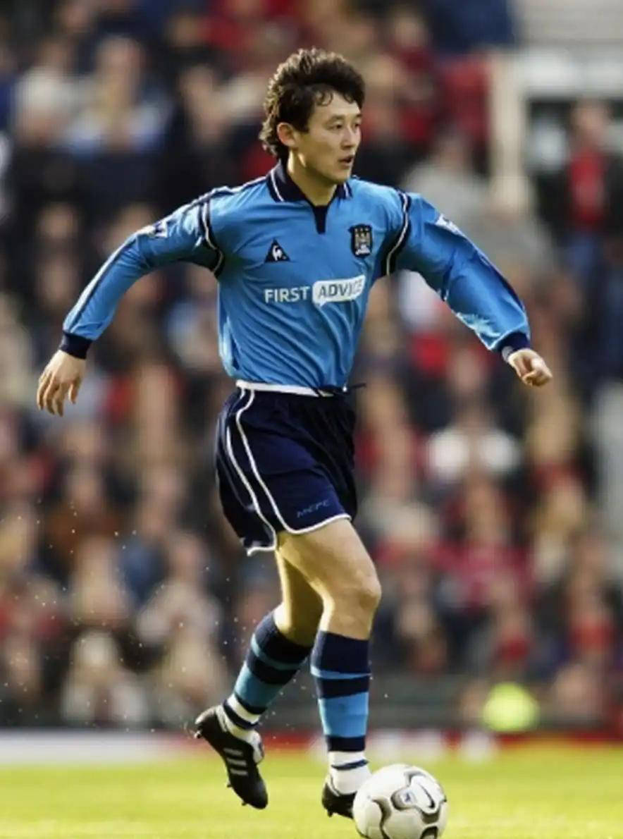 曼城阵中年轻球员崭露头角，展现出不俗实力