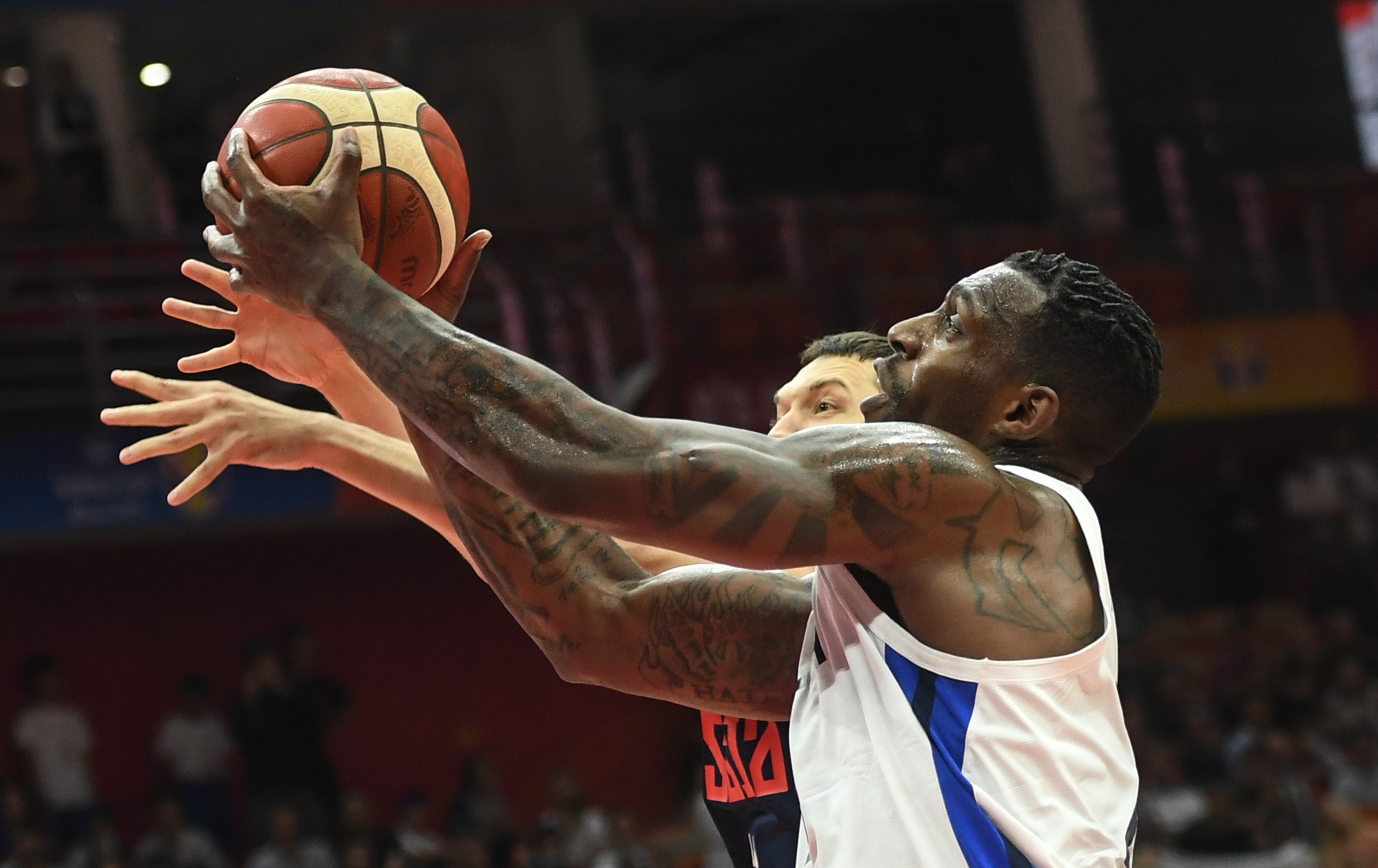 俄罗斯篮球赛事精彩纷呈,引起轰动 俄罗斯篮球赛事精彩纷呈,引起轰动