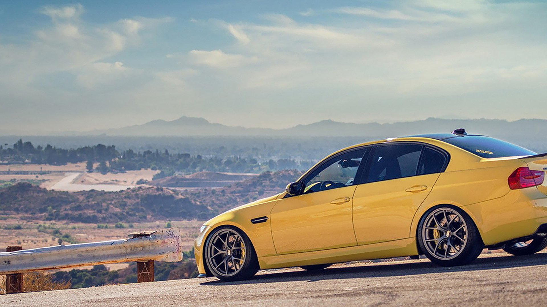 引擎声与终场哨,当F1街道赛的狂想曲遇上勇士的终场绝杀