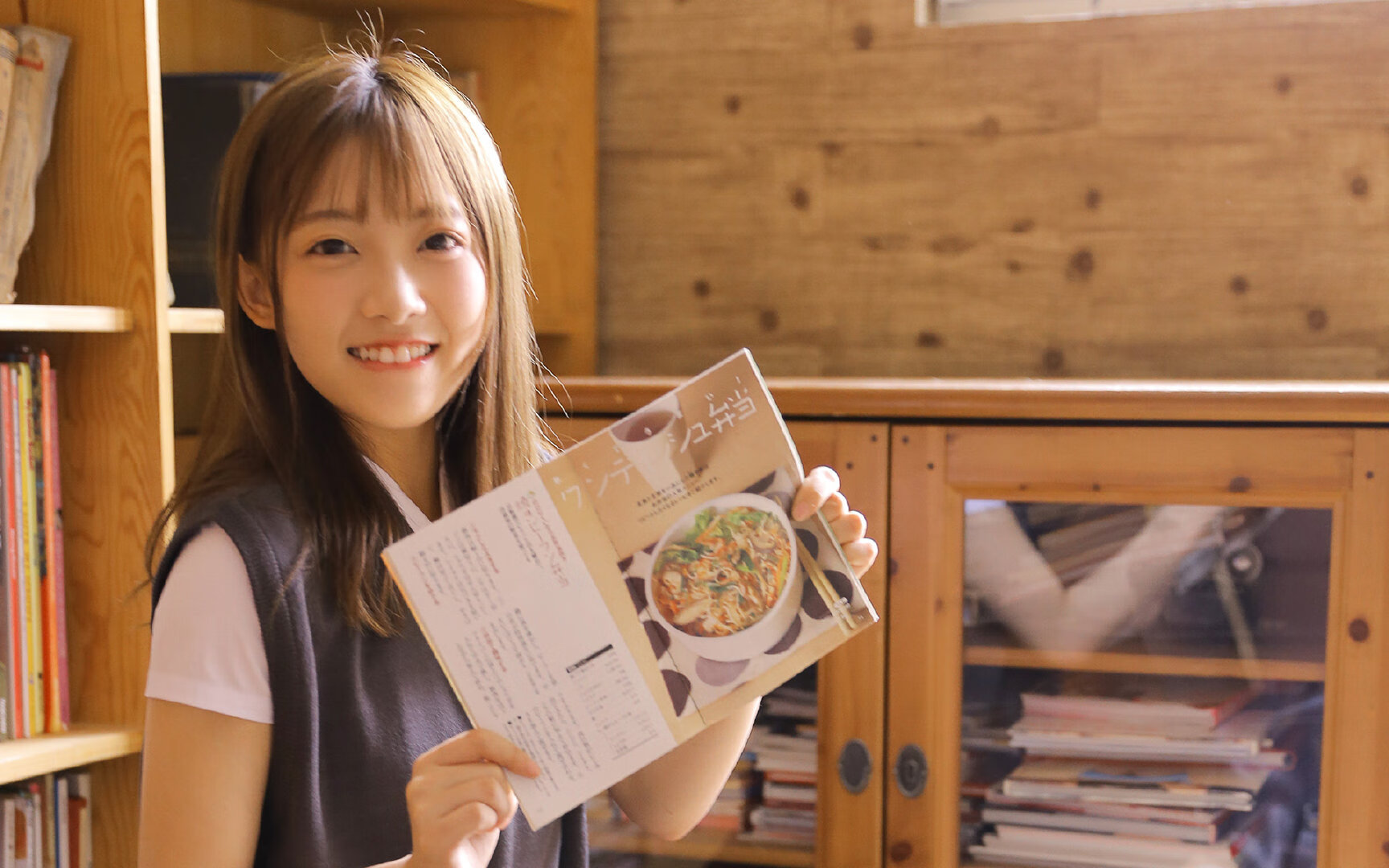 当东方巨龙遇见西部牛仔，深圳队史诗逆转独行侠，莫兰特同日创里程碑