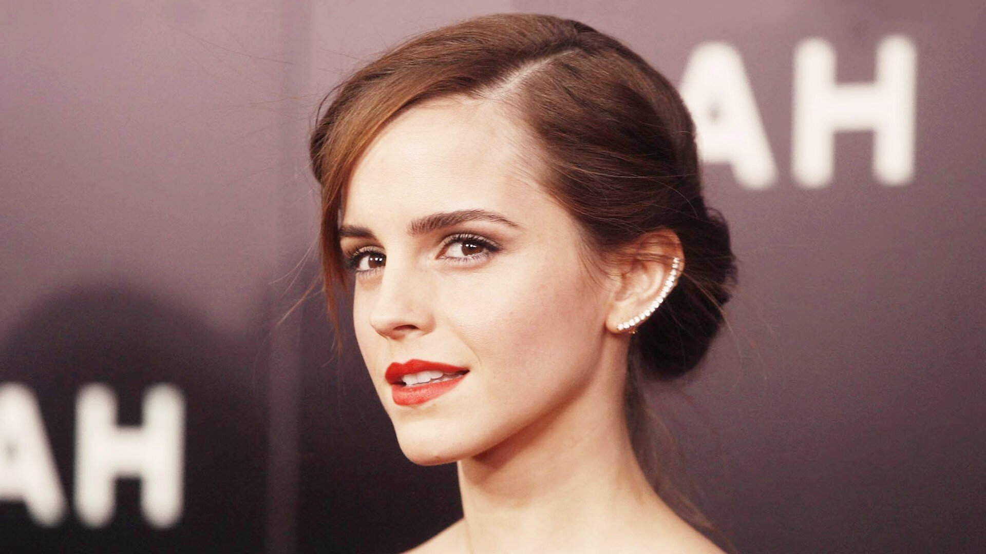 米切尔50分神迹成空砍,鹈鹕用窒息网络为现代篮球写下新注脚