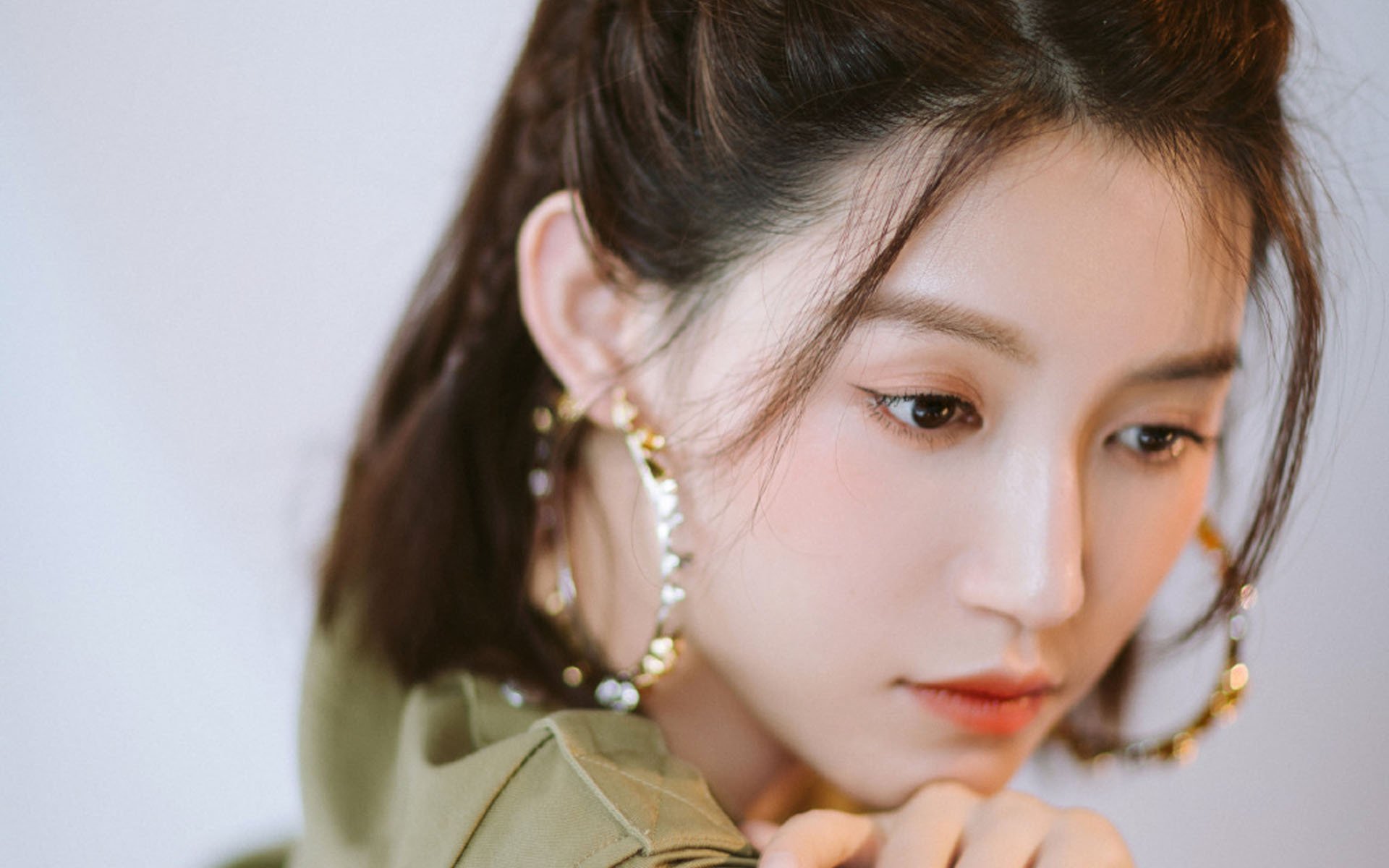 东方蓝武士对决红白军团，法比尼奥终场绝杀定乾坤